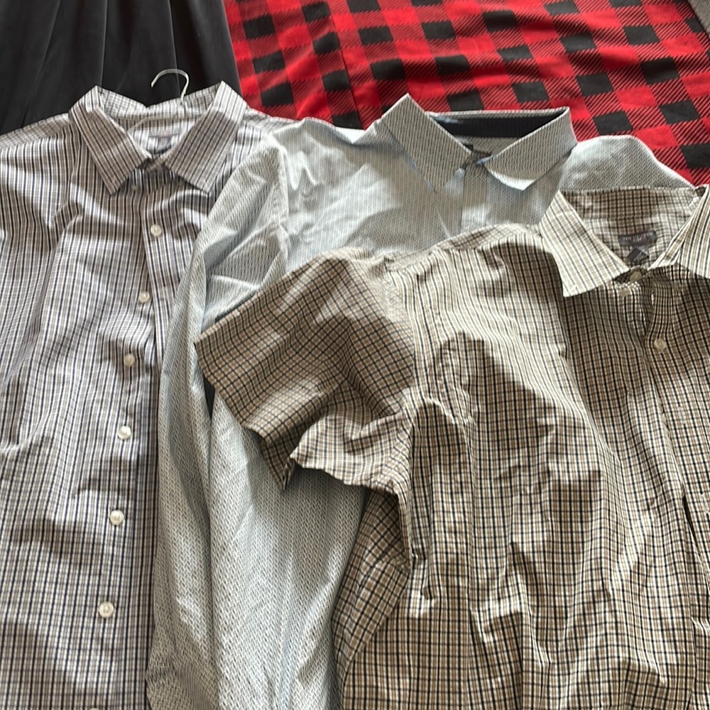 Three Van Heusen dress shirts two short sleeve one long sleeve 3XLT